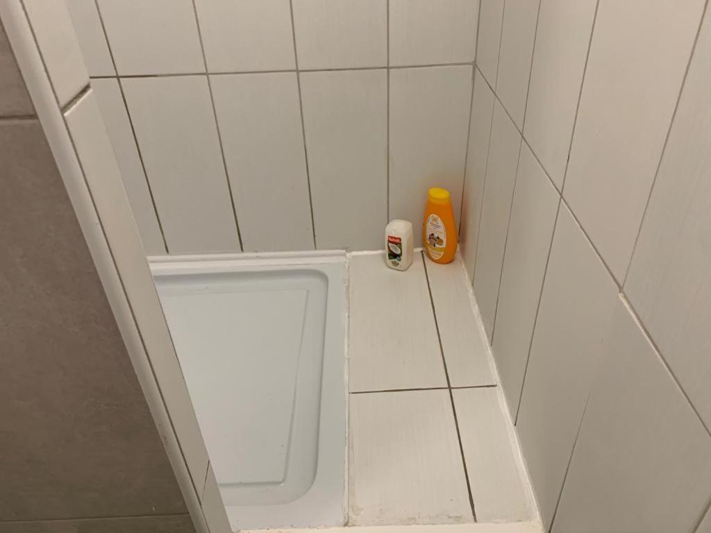 Velodrome F4 Dans Villa 5 Lits Parking Et Piscine Partagee Marseilles Buitenkant foto